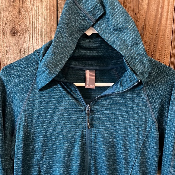 Jacket - Picture 2 of 5